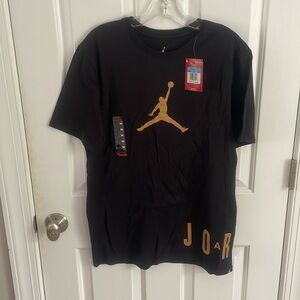 NWT Adult Medium Black and Gold Jordan Shirt